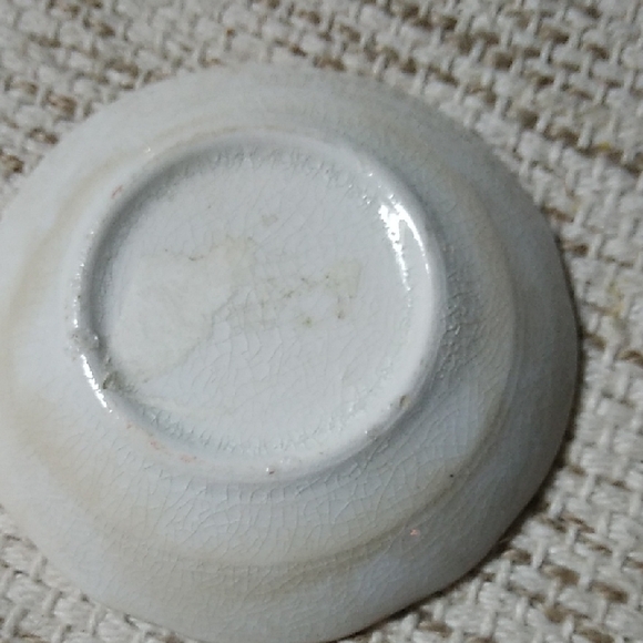 Vintage Floral Accent Dish - Picture 2 of 7